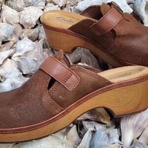 Clarks Brown Leather Clogs